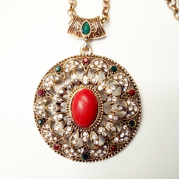 Betsey Johnson Jewelry - New Red Stone Flower Crystal's Retro Pendent